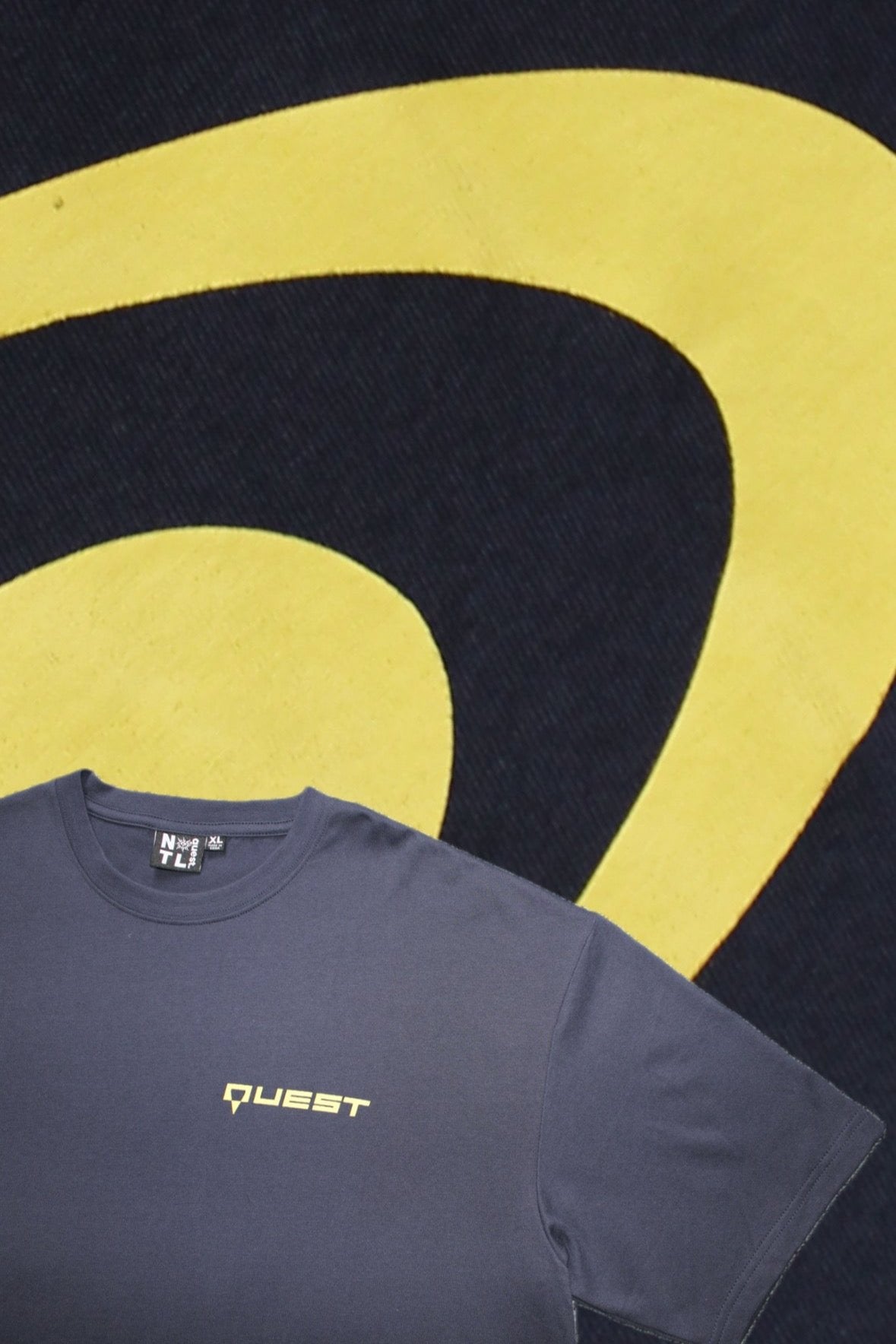 oval logo tee (yellow)